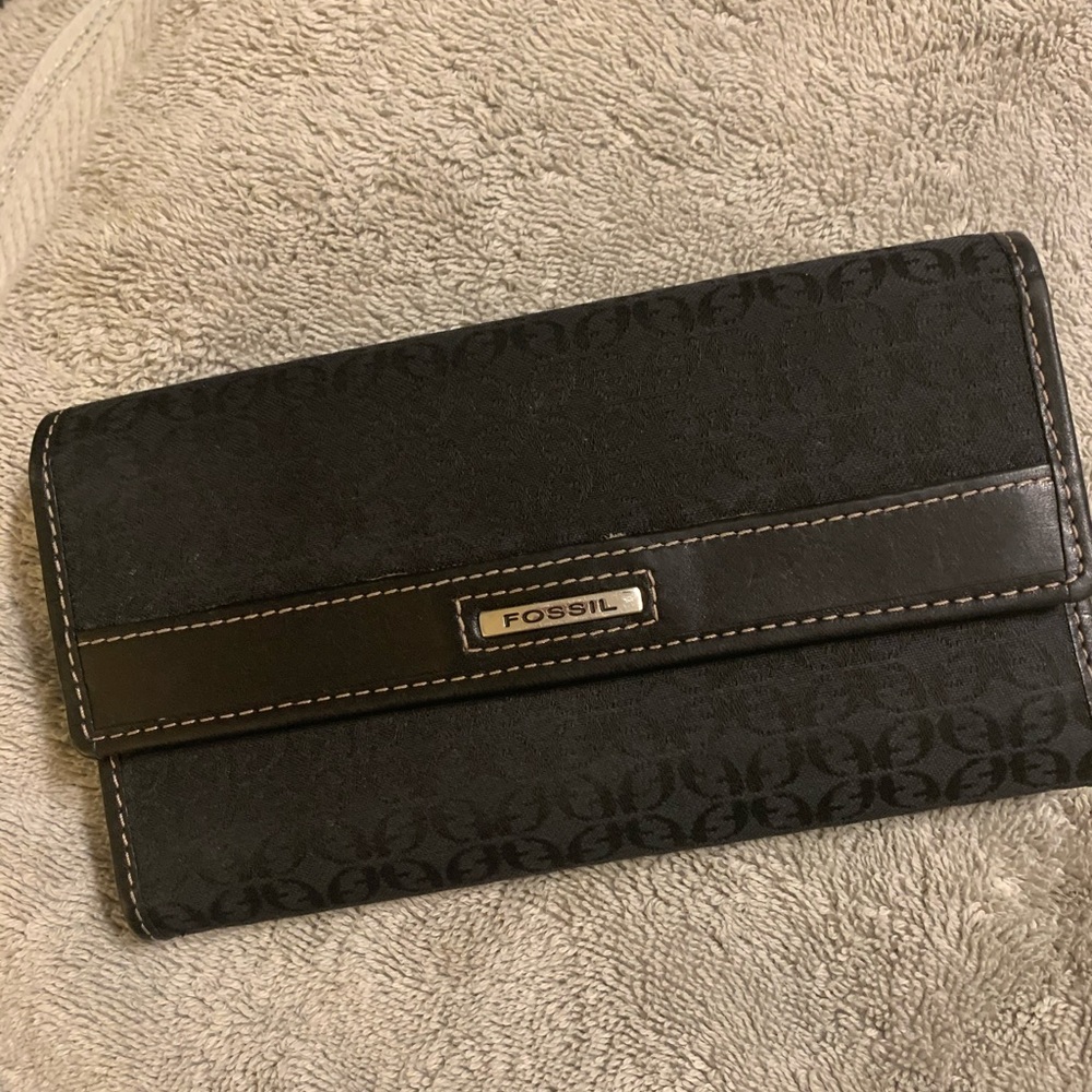 Fossil Wallet - Picture 7 of 7